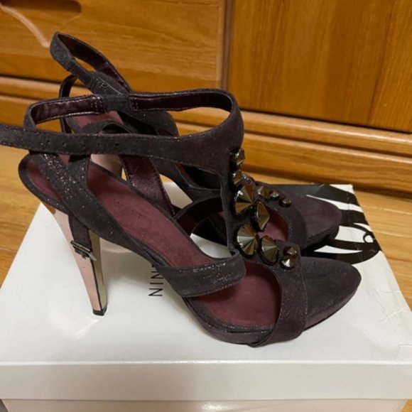 Nine West Sandals - Picture 2 of 3
